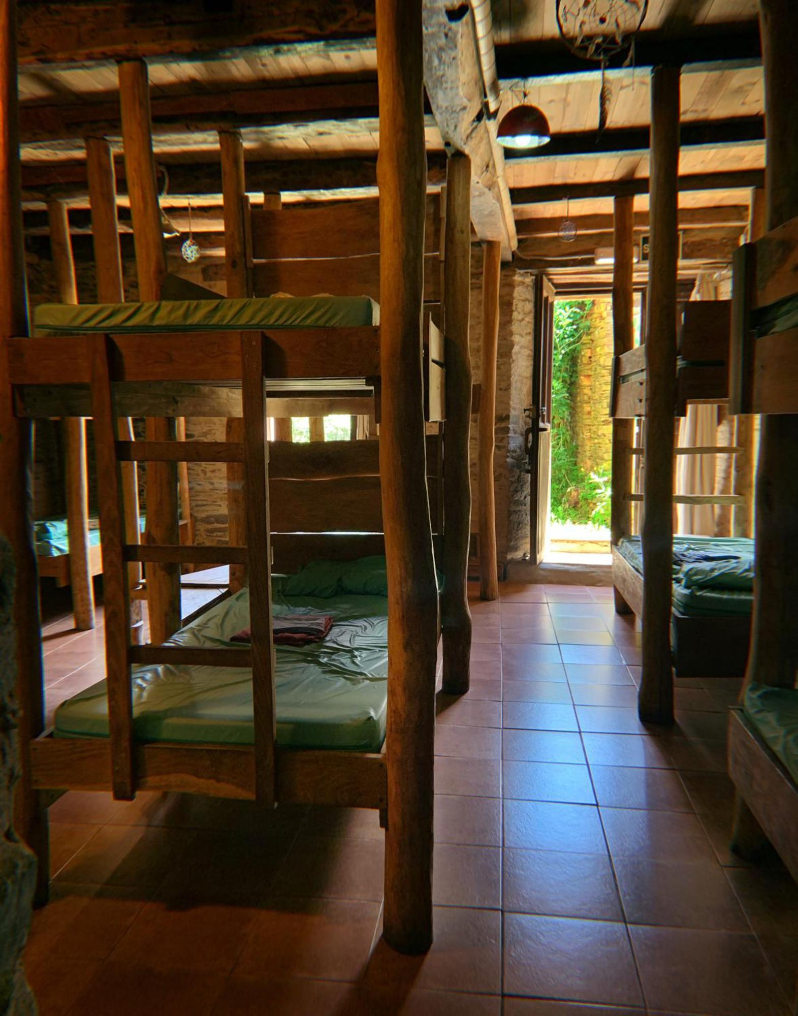 Albergue Eco El Beso - Vegano Triacastela Ngoại thất bức ảnh
